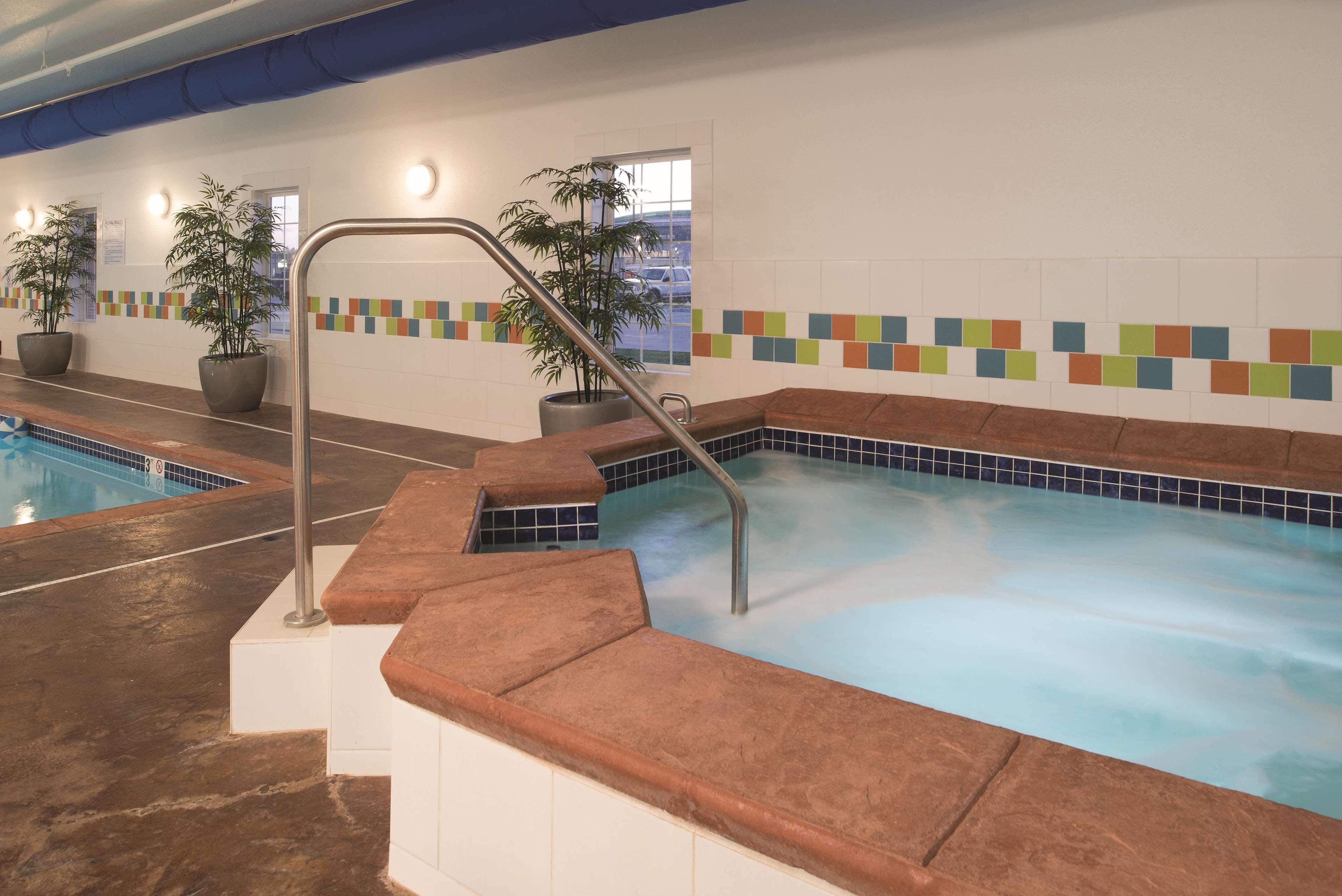La Quinta By Wyndham Grand Forks Hotel Exterior foto