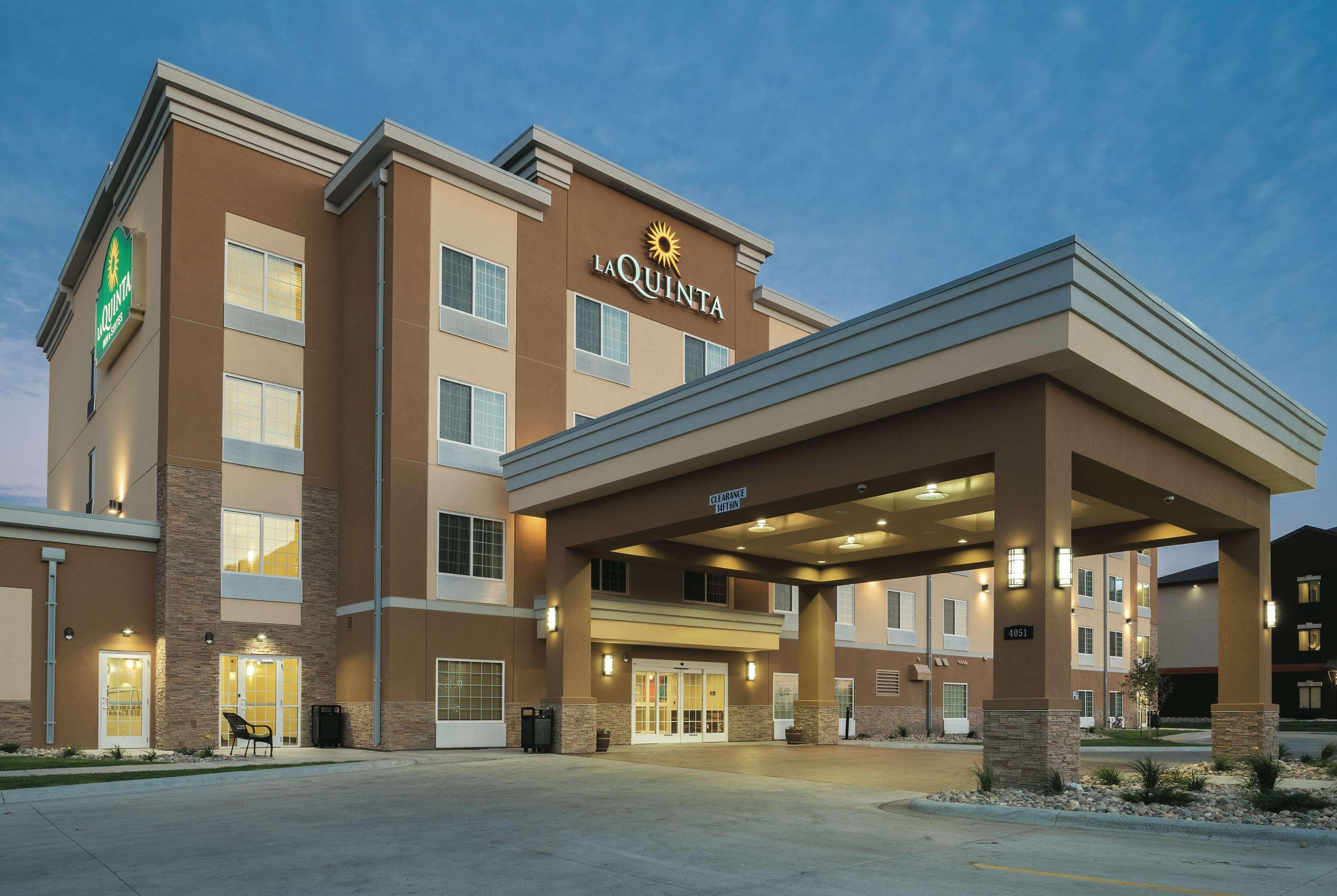 La Quinta By Wyndham Grand Forks Hotel Exterior foto
